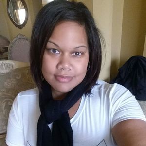 Meet your Posher, Charis